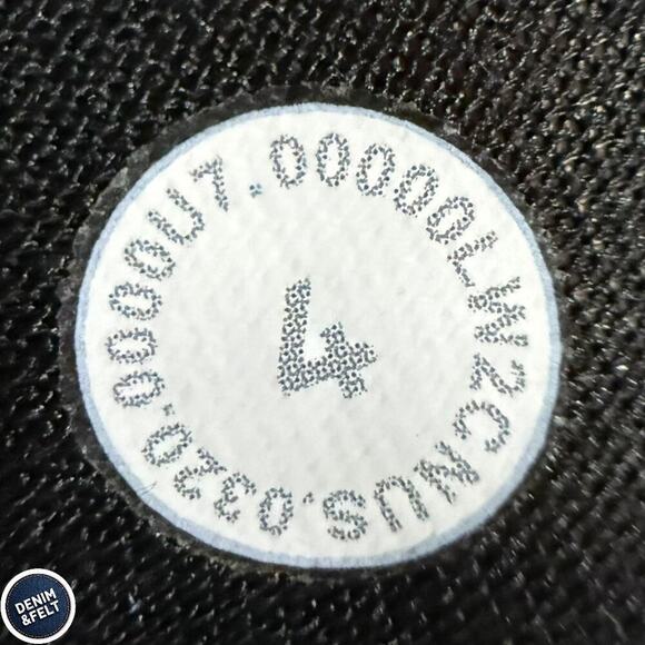 Lululemon Strong at Heart Bra *Medium Support, C/D Cup w/ Removable Pads Black - Picture 12 of 12